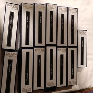 Voluminous mascara n black